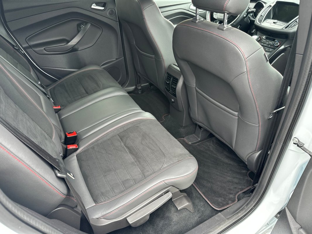 Ford Kuga foto 9