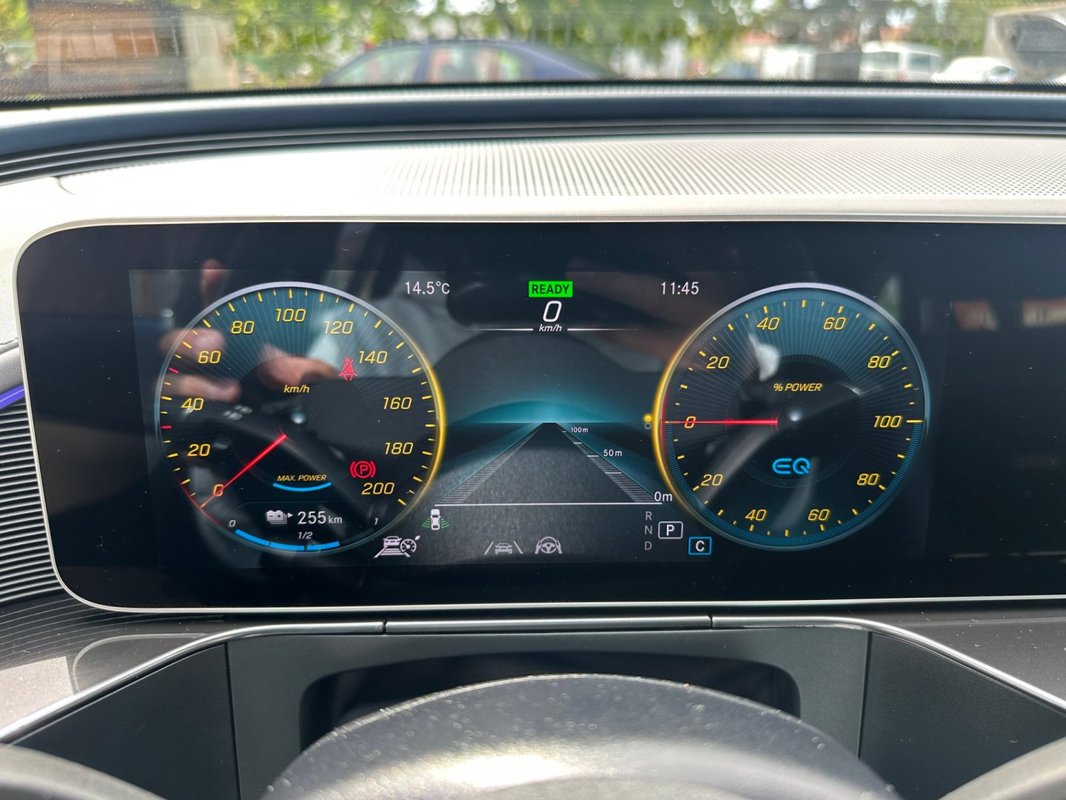 Mercedes-Benz EQC foto 18