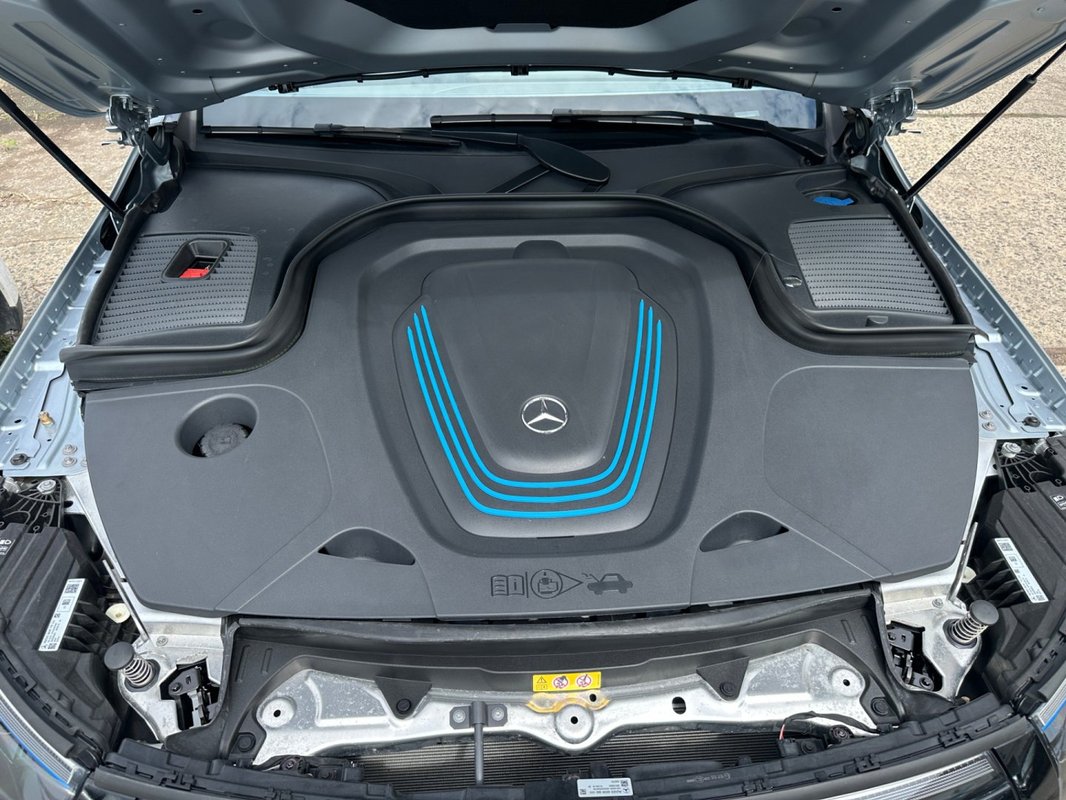 Mercedes-Benz EQC foto 22