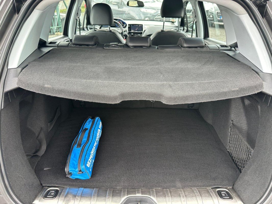 Peugeot 2008 foto 3