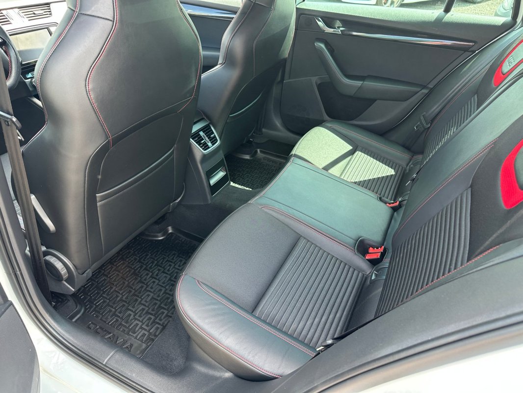 Škoda Octavia foto 3