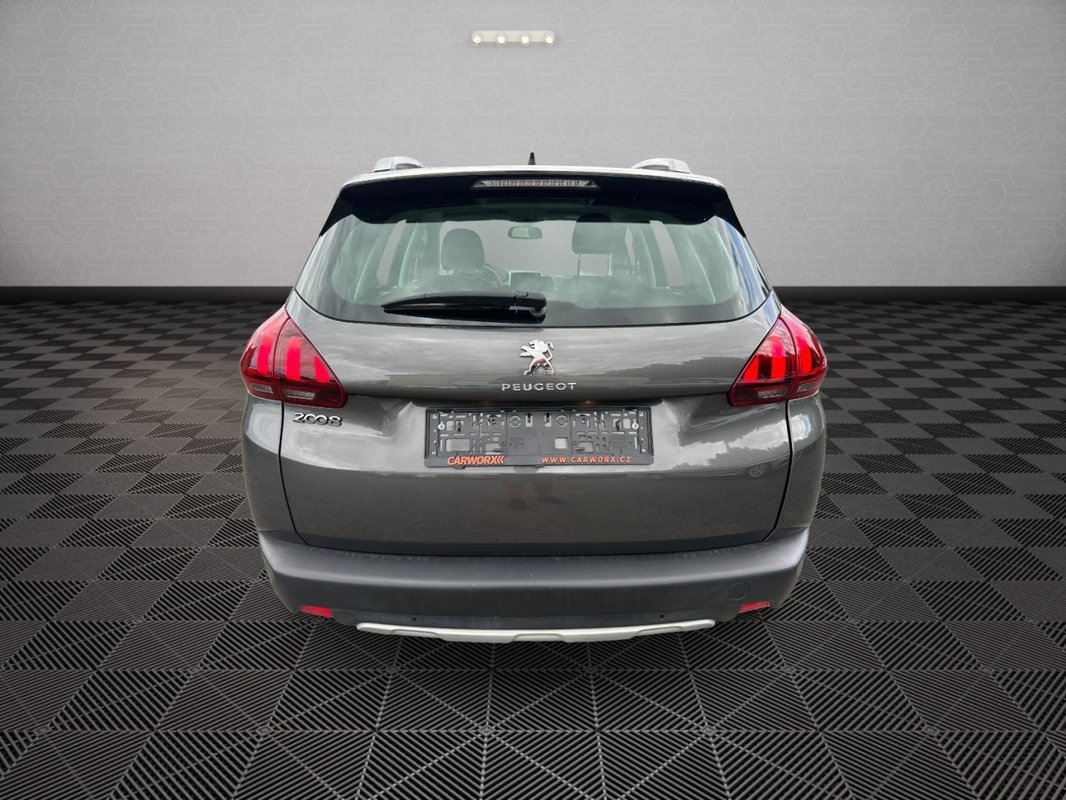 Peugeot 2008 foto 18