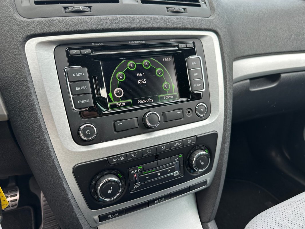 Škoda Octavia foto 10