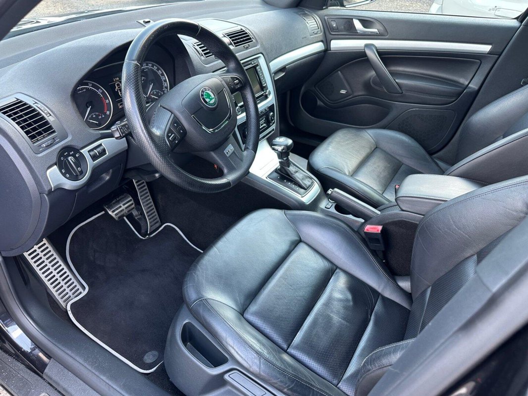 Škoda Octavia foto 2