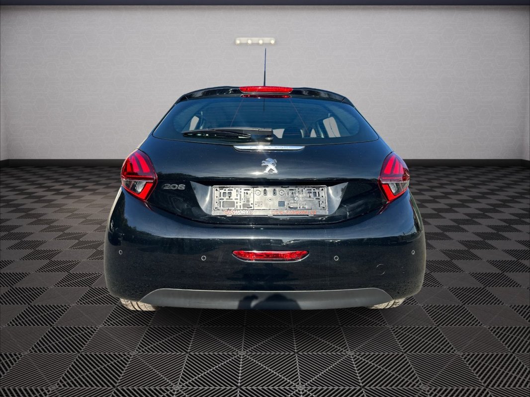 Peugeot 208 foto 22