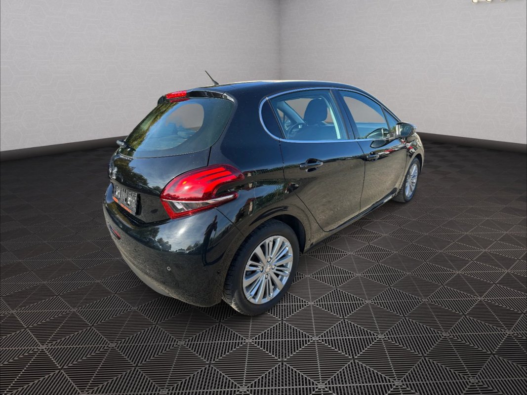 Peugeot 208 foto 23