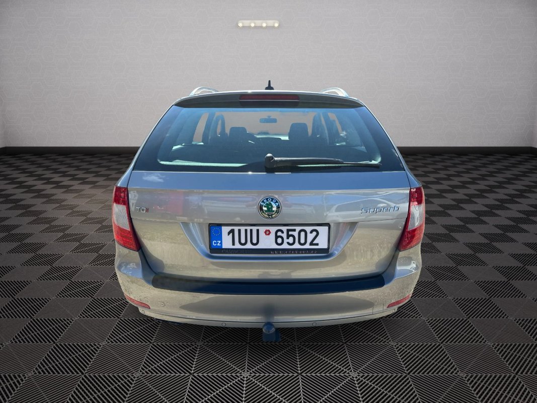 Škoda Superb foto 26
