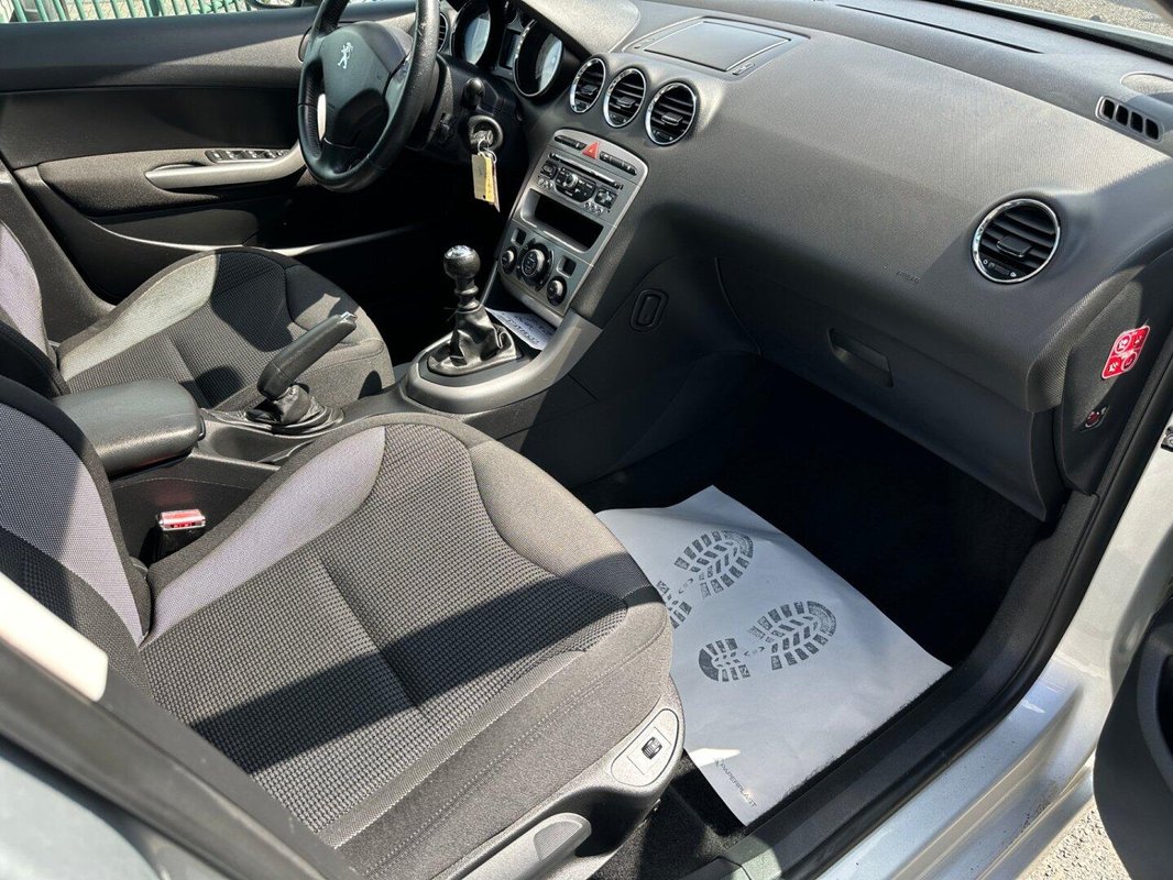 Peugeot 308 foto 6