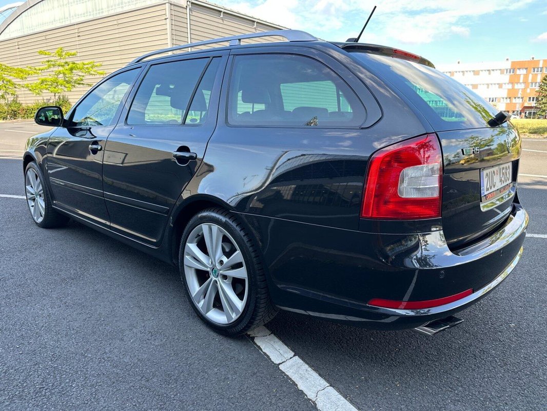 Škoda Octavia foto 17