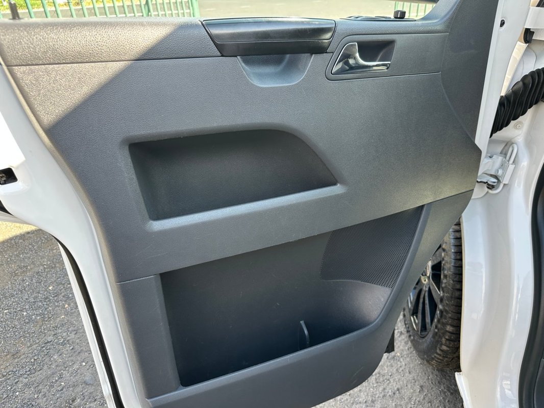 Volkswagen Multivan foto 35