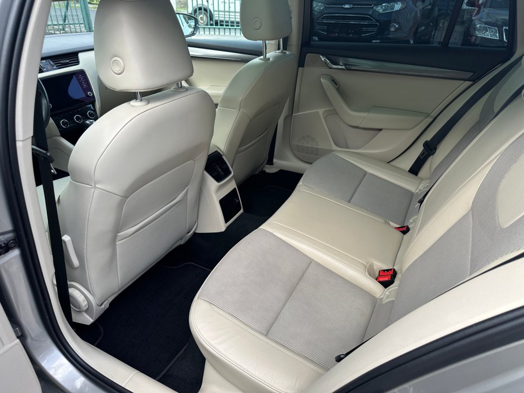 Škoda Octavia foto 3