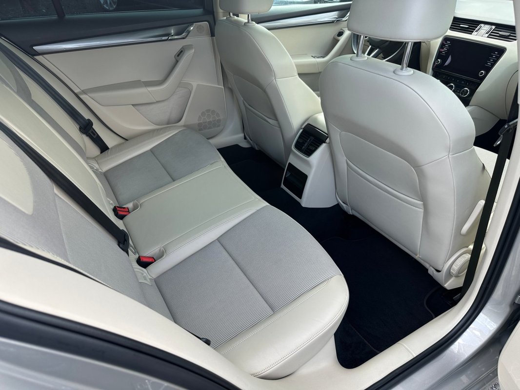 Škoda Octavia foto 7