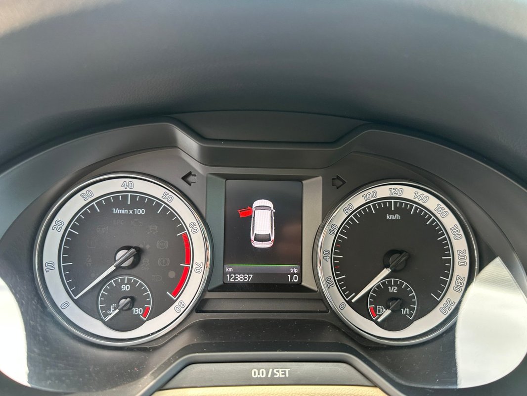 Škoda Octavia foto 14