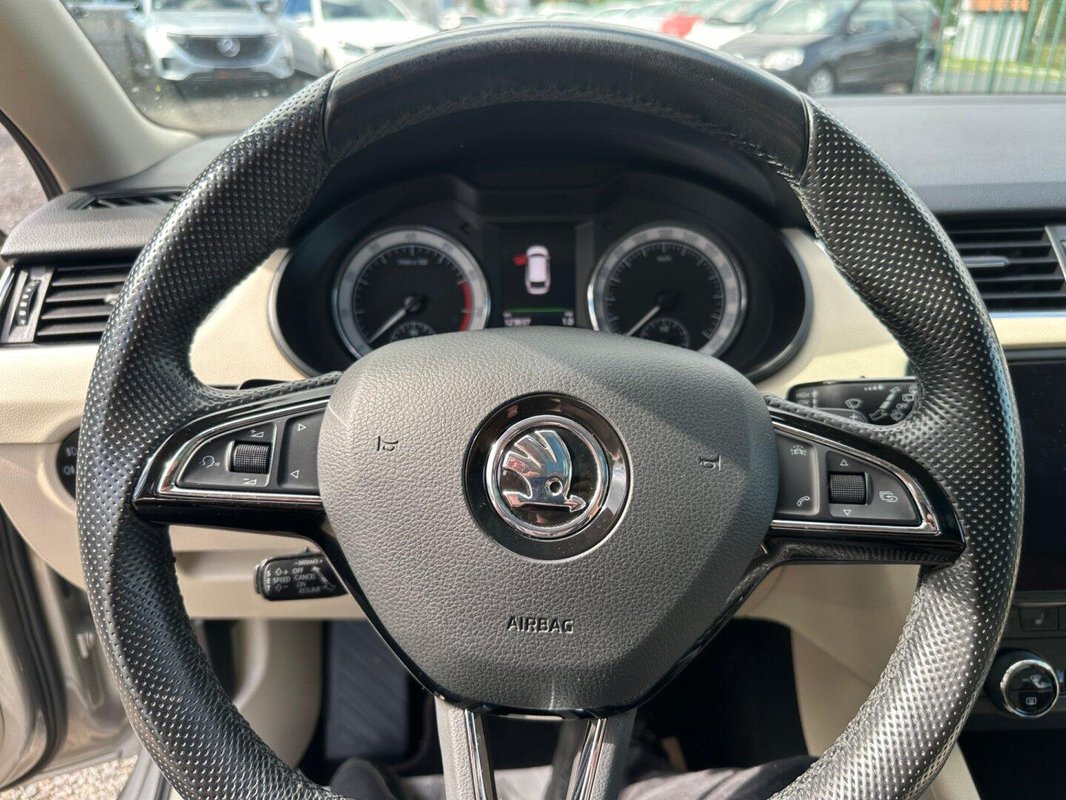 Škoda Octavia foto 15