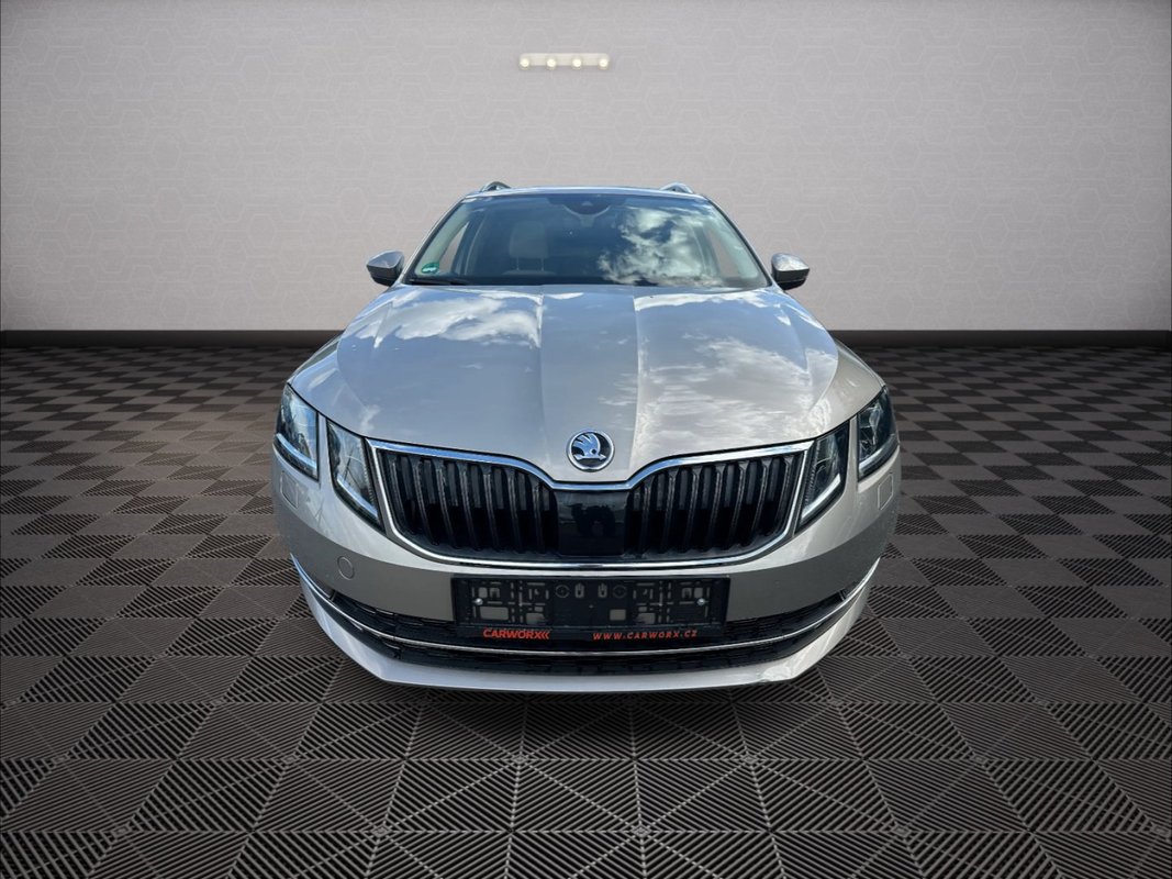 Škoda Octavia foto 12