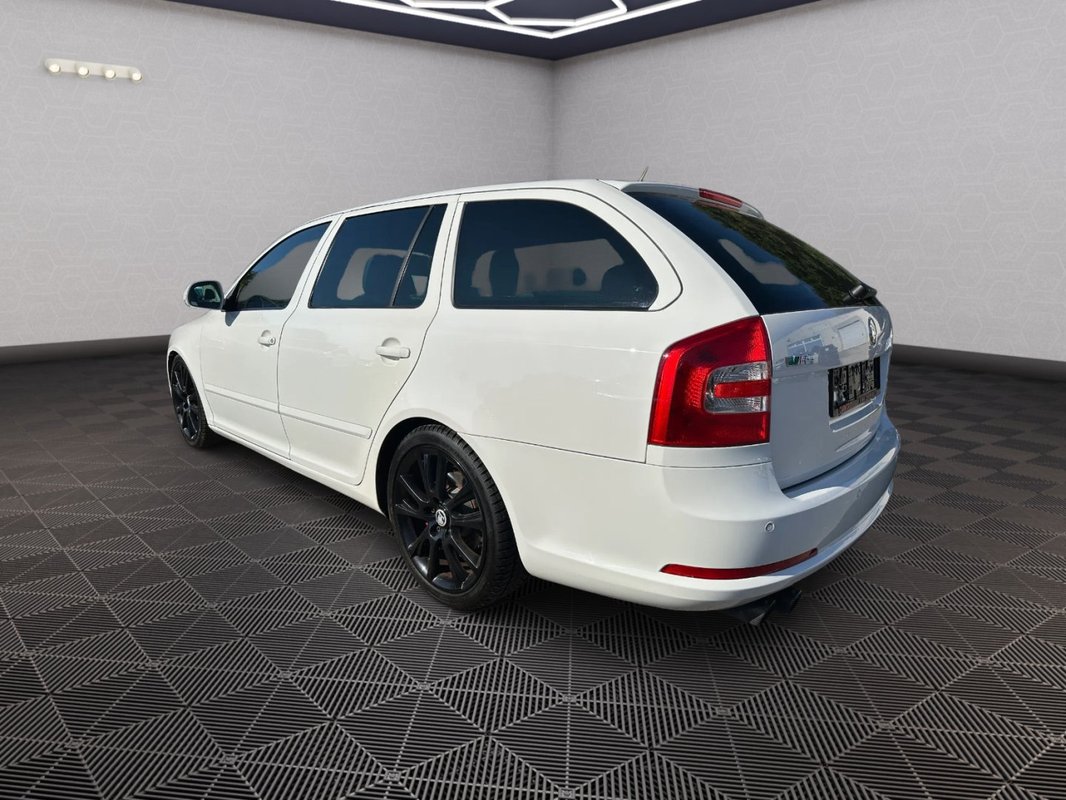 Škoda Octavia foto 35