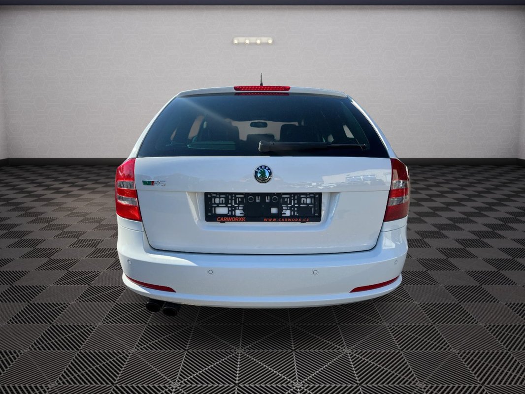 Škoda Octavia foto 36
