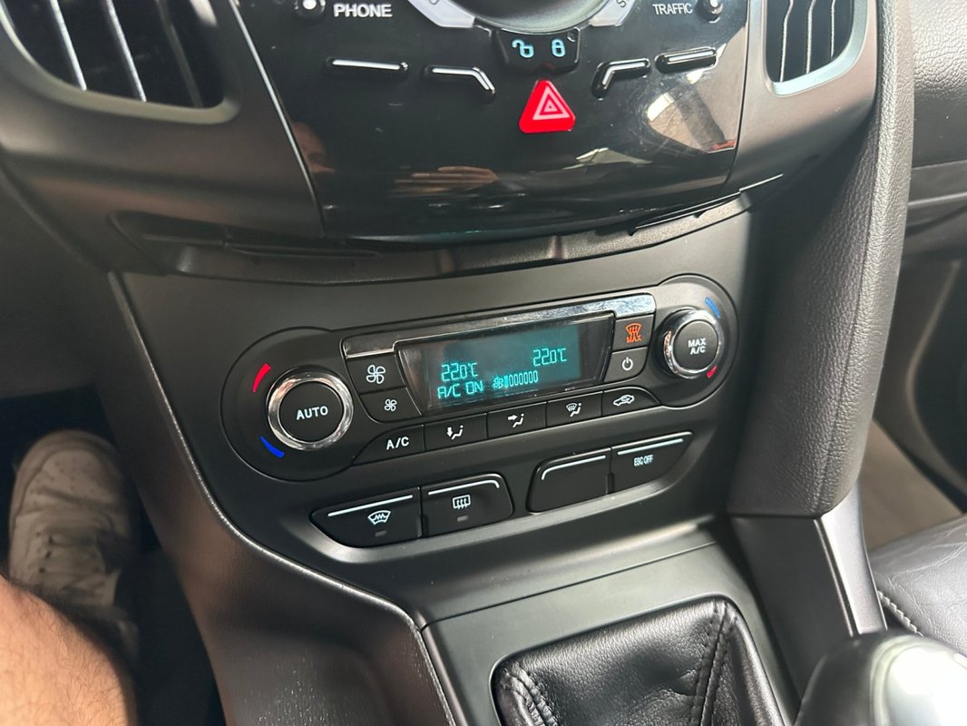 Ford Focus foto 15