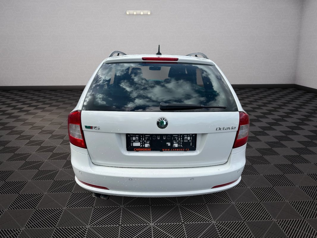Škoda Octavia foto 30