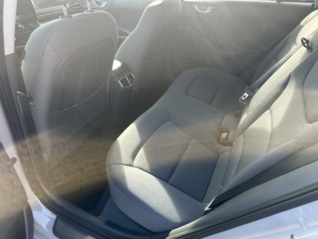 Hyundai Ioniq foto 3
