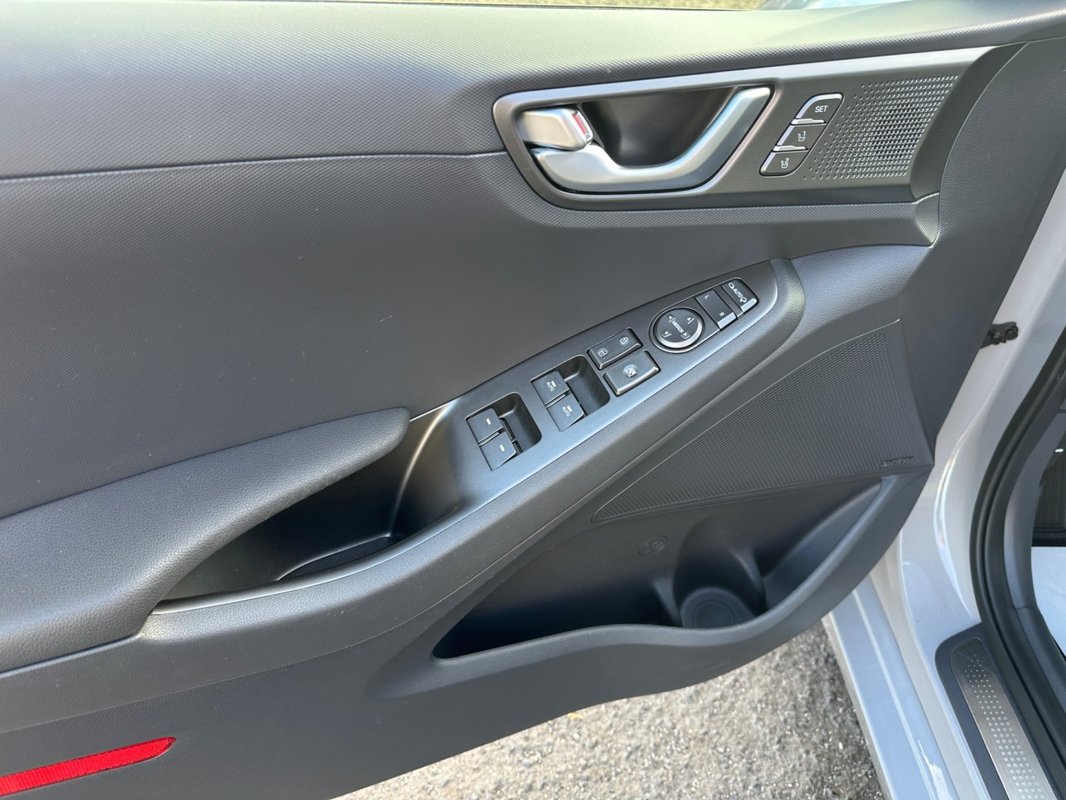 Hyundai Ioniq foto 26
