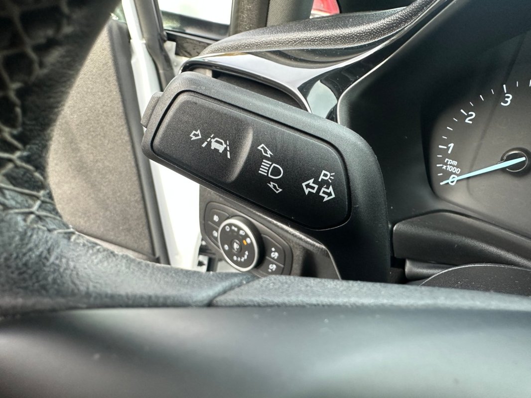 Ford Fiesta foto 11