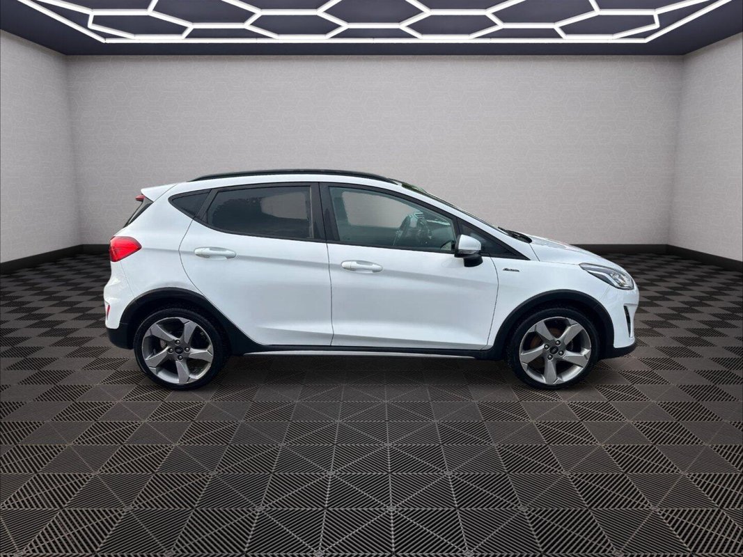 Ford Fiesta foto 24