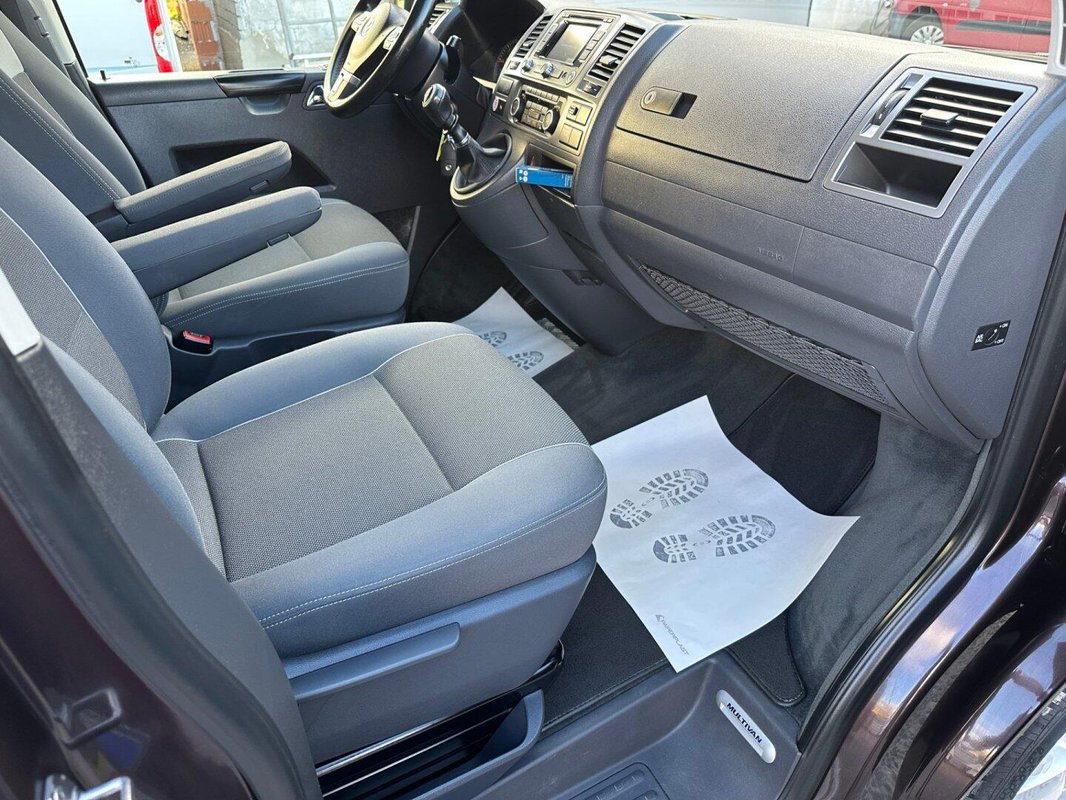 Volkswagen Multivan foto 8
