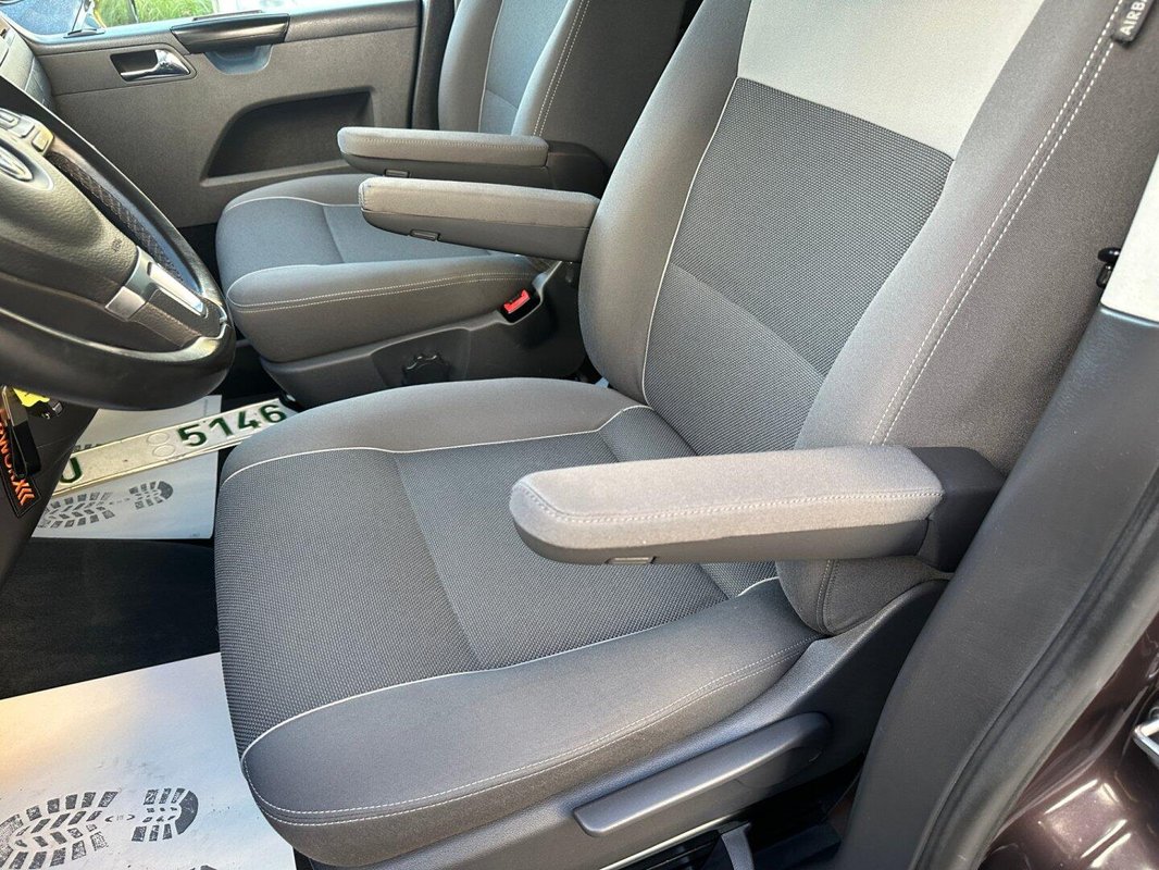 Volkswagen Multivan foto 9