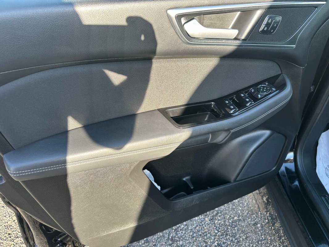 Ford S-MAX foto 3