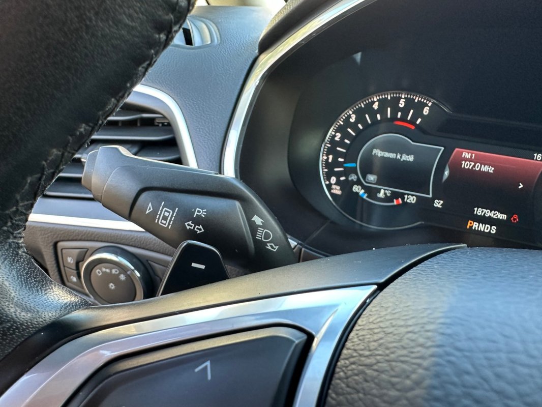 Ford S-MAX foto 16