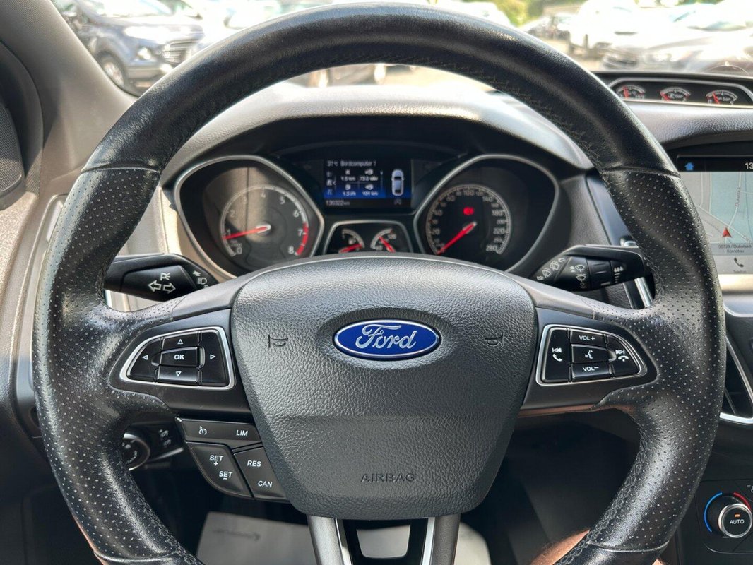 Ford Focus foto 11