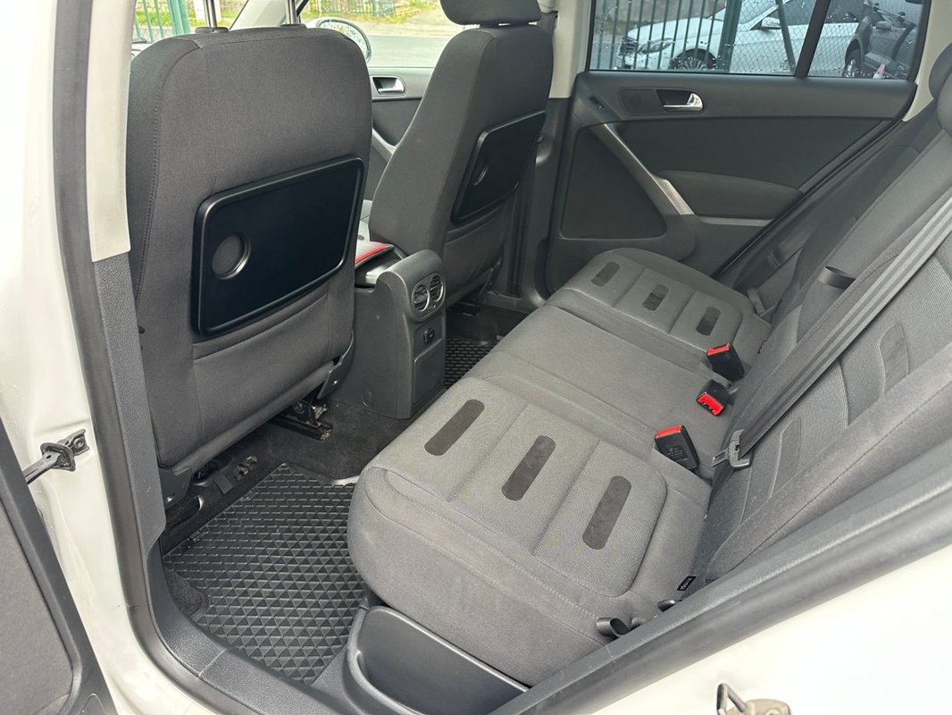 Volkswagen Tiguan foto 3