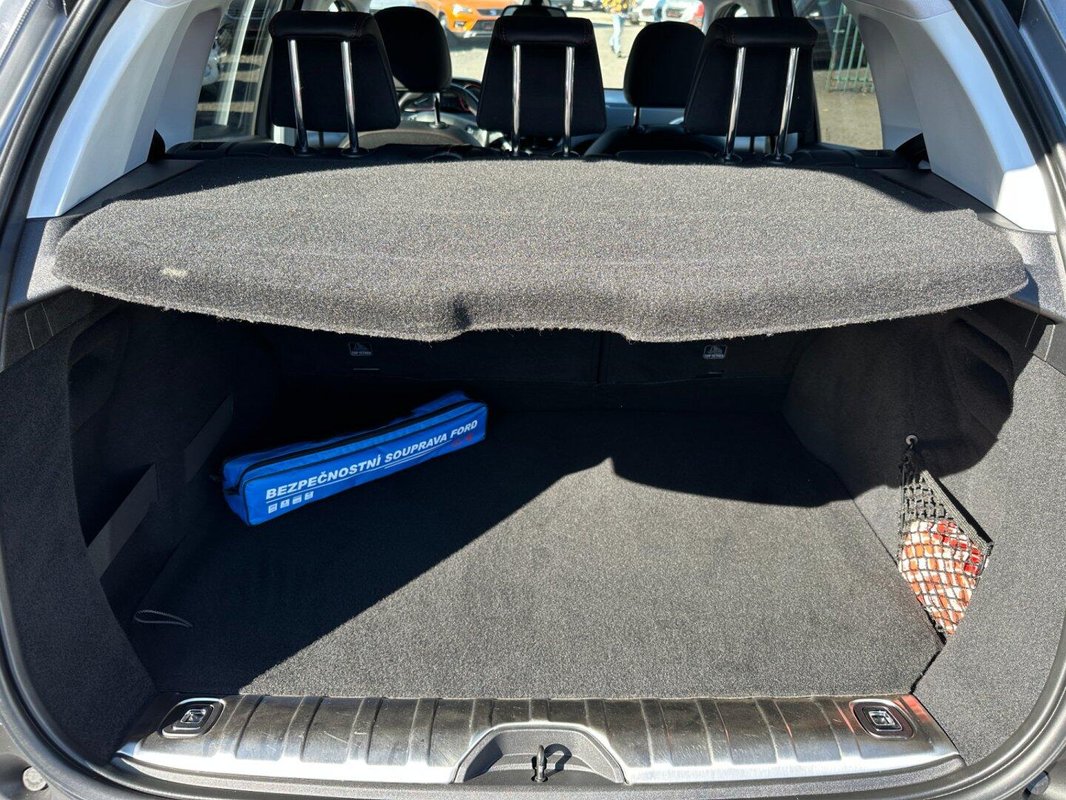 Peugeot 2008 foto 4