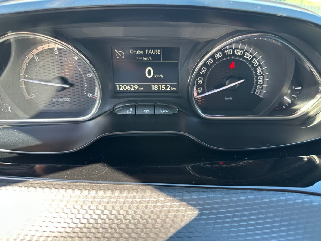 Peugeot 2008 foto 11