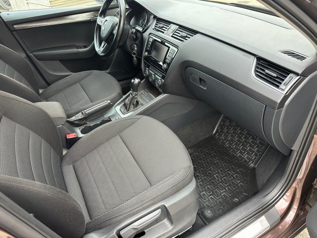 Škoda Octavia foto 7