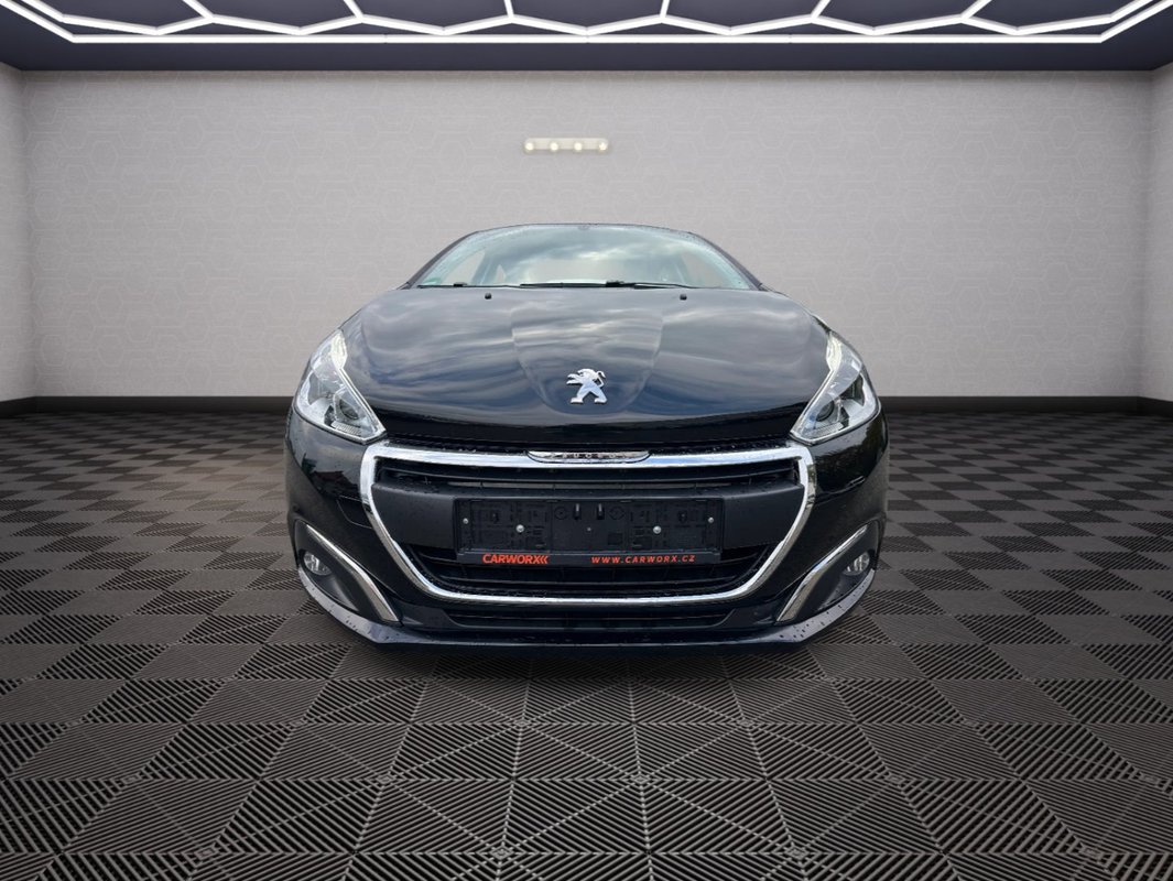 Peugeot 208 foto 12