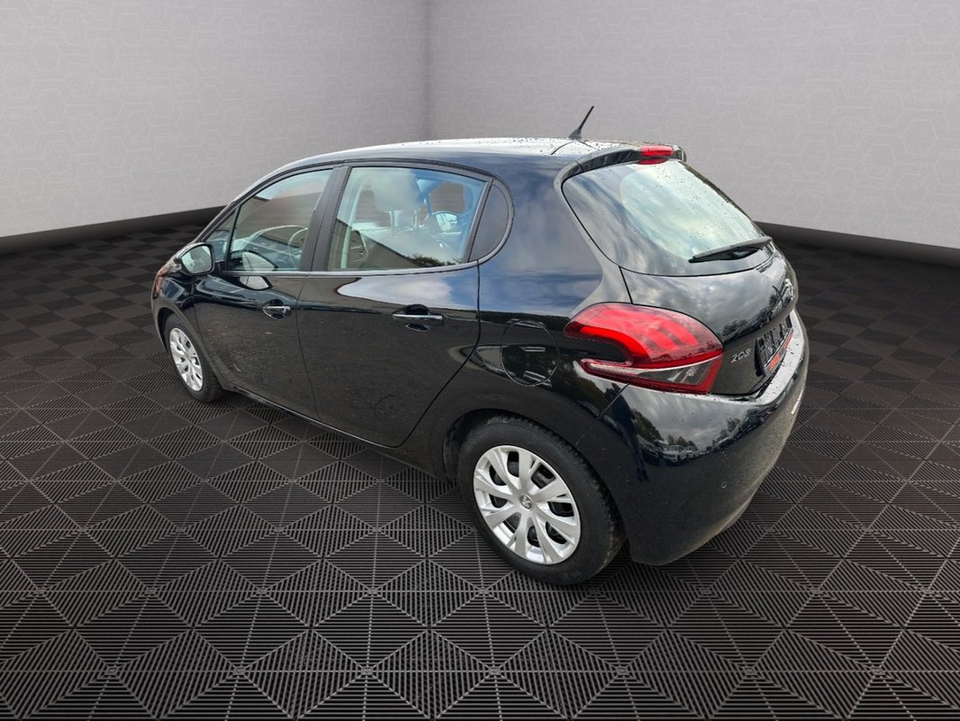 Peugeot 208 foto 19
