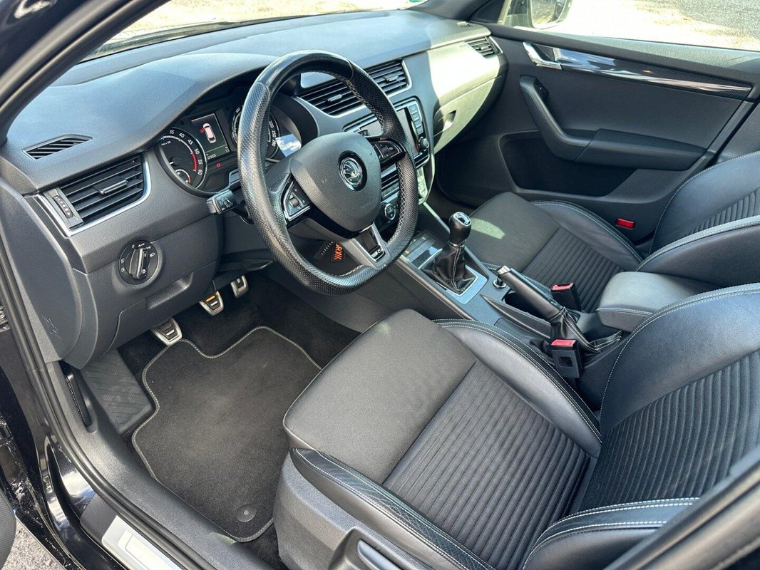 Škoda Octavia foto 2
