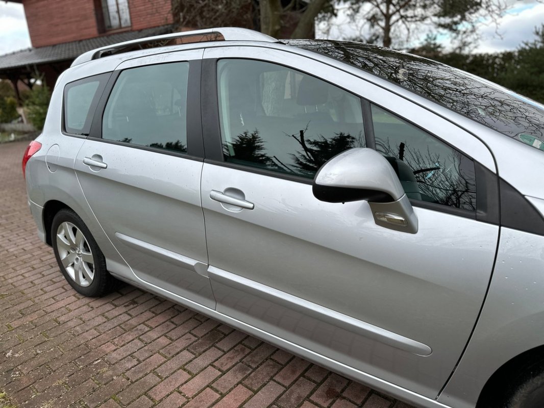 Peugeot 308 foto 3