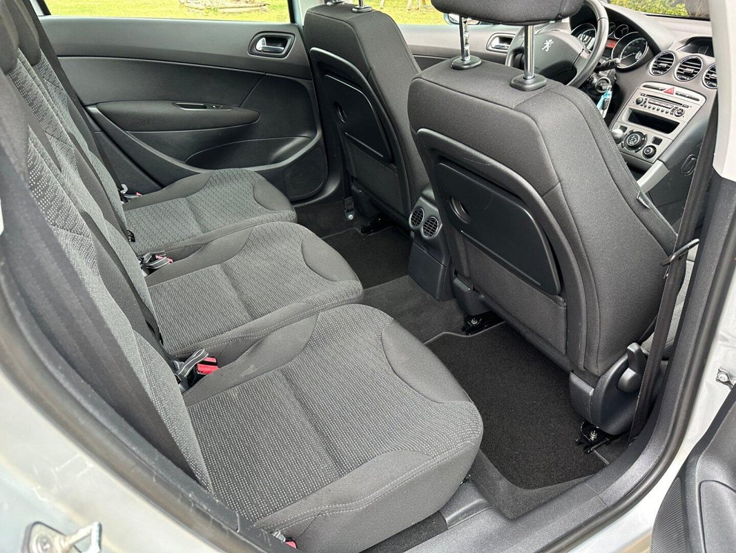 Peugeot 308 foto 9