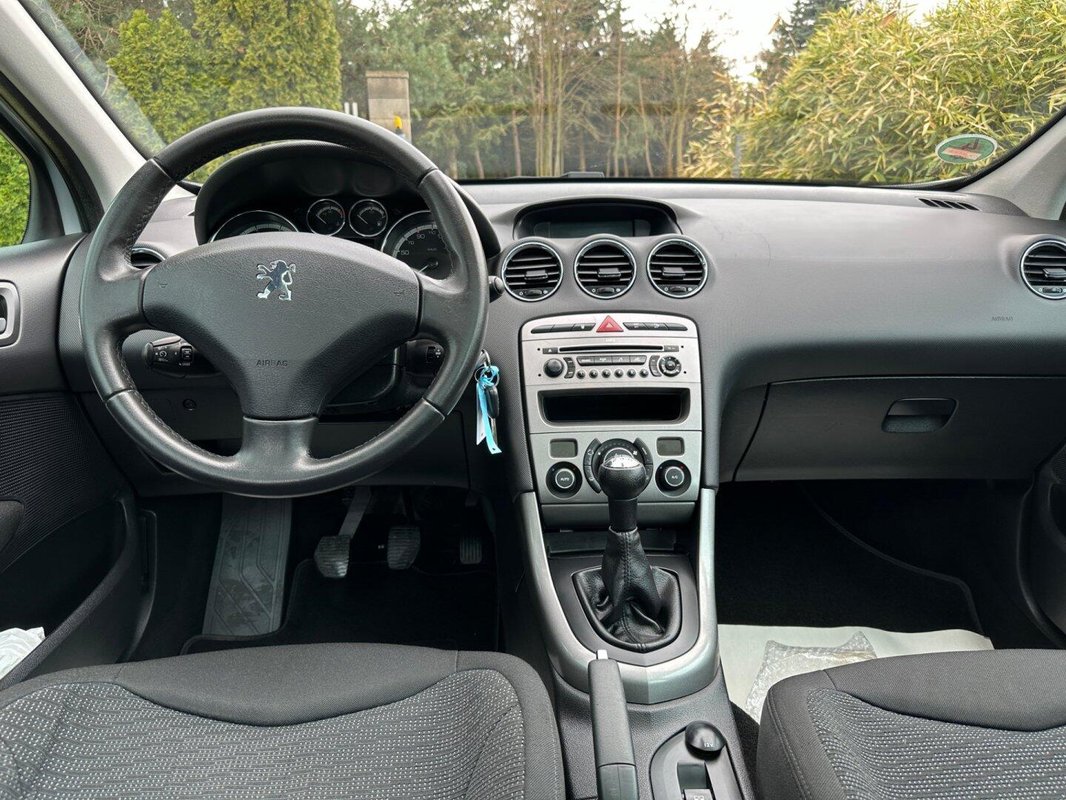 Peugeot 308 foto 11