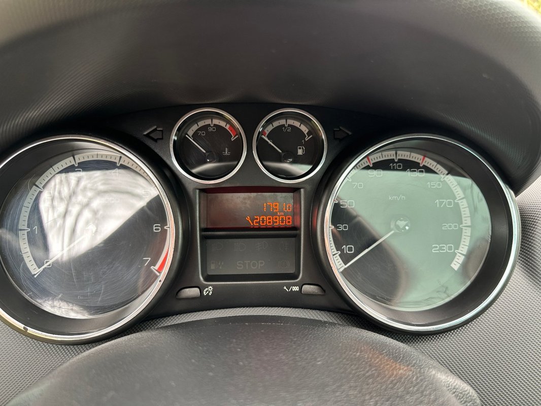 Peugeot 308 foto 14
